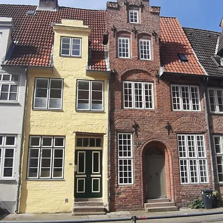 Ferienwohnung Kontor Im Traufenhaus Lubeck Exterior photo